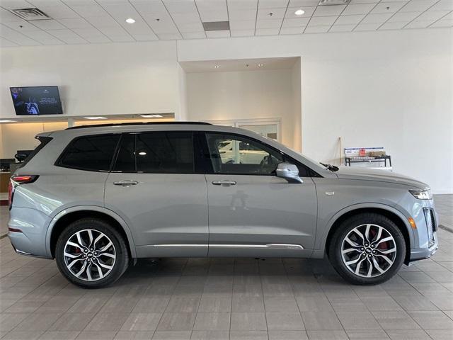 used 2024 Cadillac XT6 car, priced at $55,443