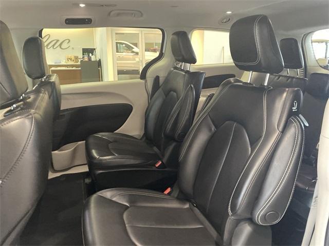 used 2023 Chrysler Pacifica Hybrid car, priced at $25,997