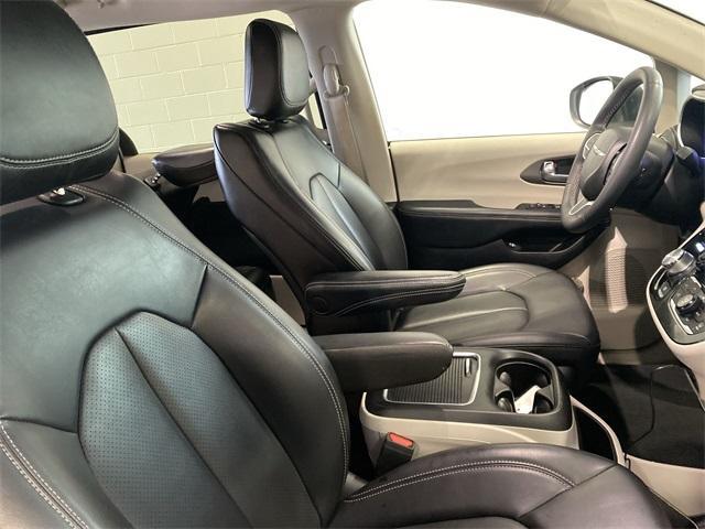 used 2023 Chrysler Pacifica Hybrid car, priced at $25,997