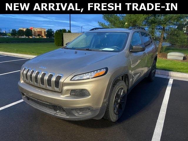used 2016 Jeep Cherokee car, priced at $11,769