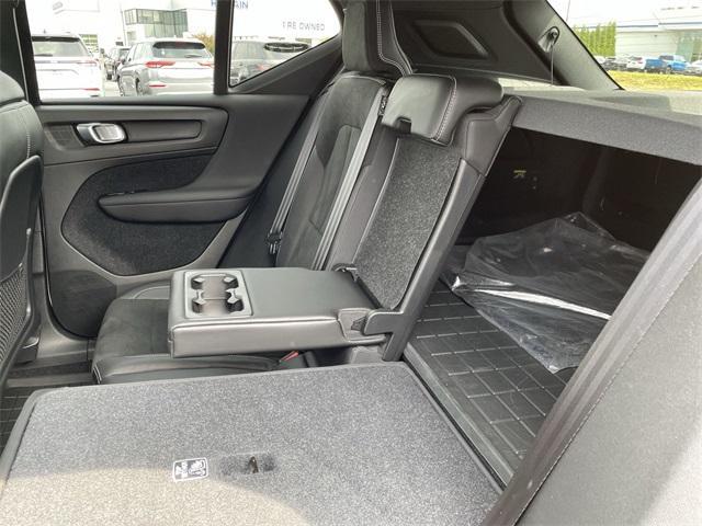 used 2019 Volvo XC40 car, priced at $22,971