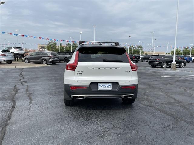used 2019 Volvo XC40 car, priced at $22,971