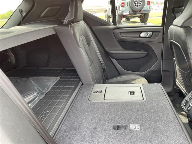 used 2019 Volvo XC40 car, priced at $22,971