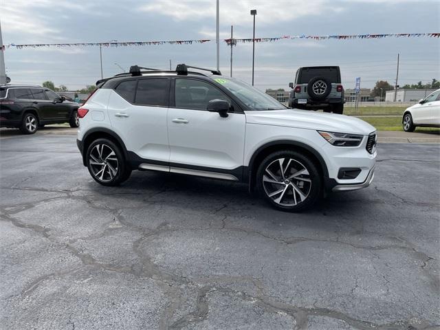 used 2019 Volvo XC40 car, priced at $22,971