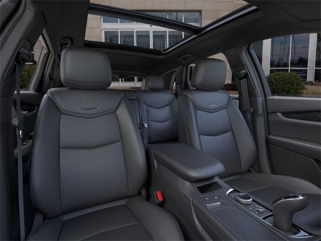 new 2025 Cadillac XT5 car, priced at $52,115