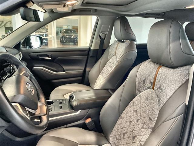 used 2023 Toyota Highlander Hybrid car, priced at $42,995