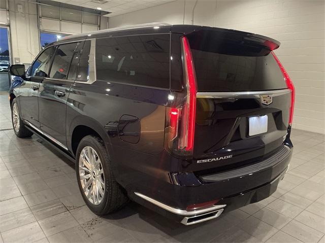 used 2022 Cadillac Escalade ESV car, priced at $70,995