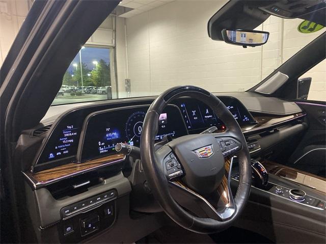 used 2022 Cadillac Escalade ESV car, priced at $70,995