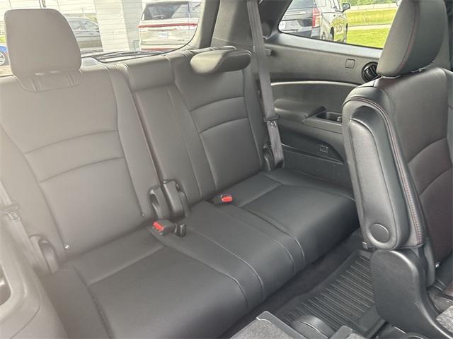 used 2021 Honda Pilot car, priced at $29,233