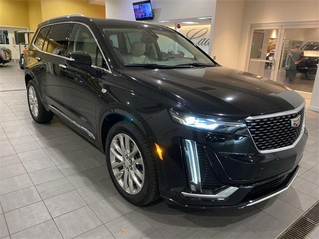 used 2022 Cadillac XT6 car, priced at $32,687