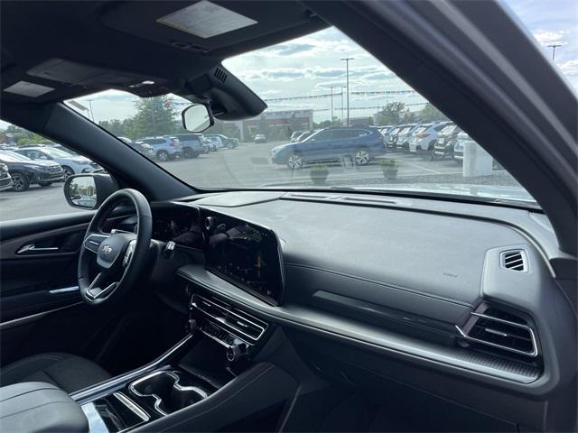 used 2024 Chevrolet Traverse car, priced at $37,995