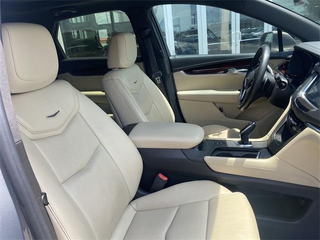 used 2018 Cadillac XT5 car, priced at $19,316