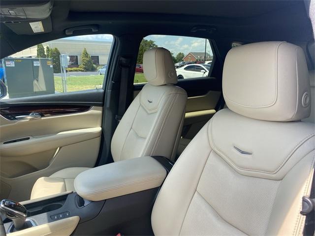 used 2018 Cadillac XT5 car, priced at $19,316