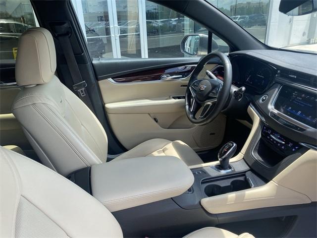 used 2018 Cadillac XT5 car, priced at $19,316