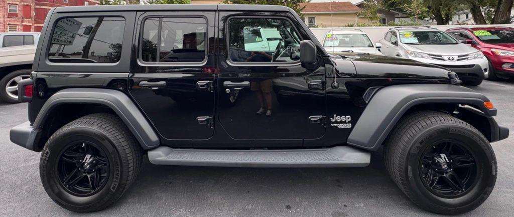 used 2019 Jeep Wrangler Unlimited car, priced at $22,995