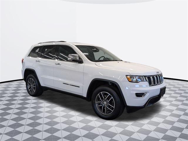 used 2017 Jeep Grand Cherokee car, priced at $17,500