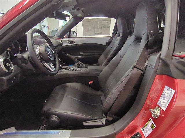 new 2025 Mazda MX-5 Miata RF car, priced at $39,253