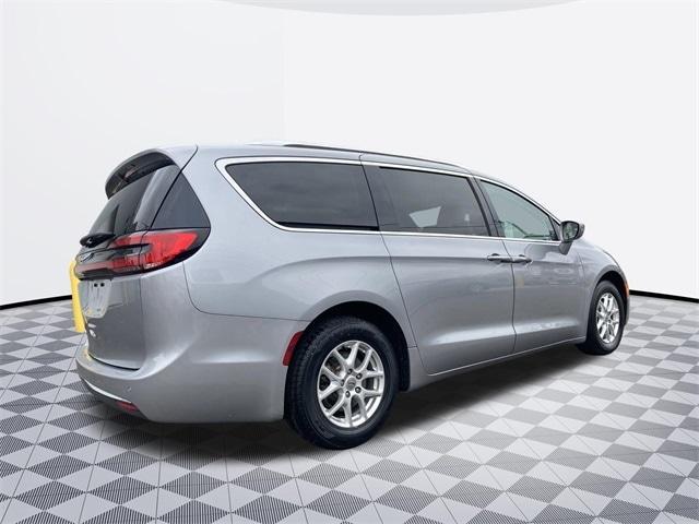 used 2021 Chrysler Pacifica car, priced at $19,550