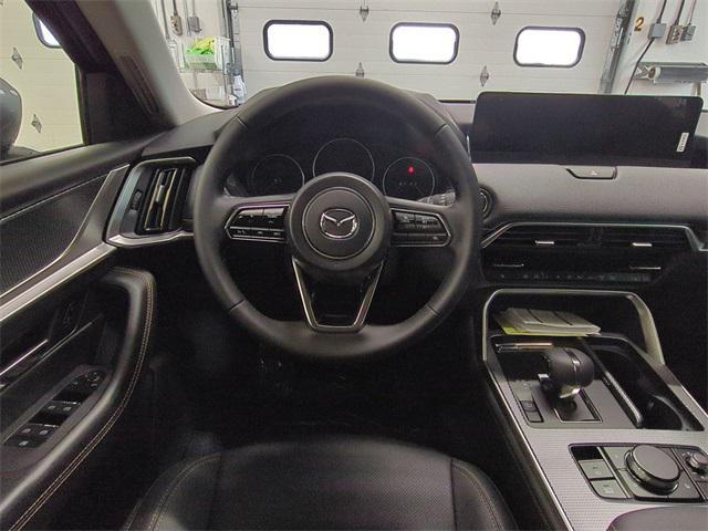 new 2025 Mazda CX-90 car, priced at $41,095