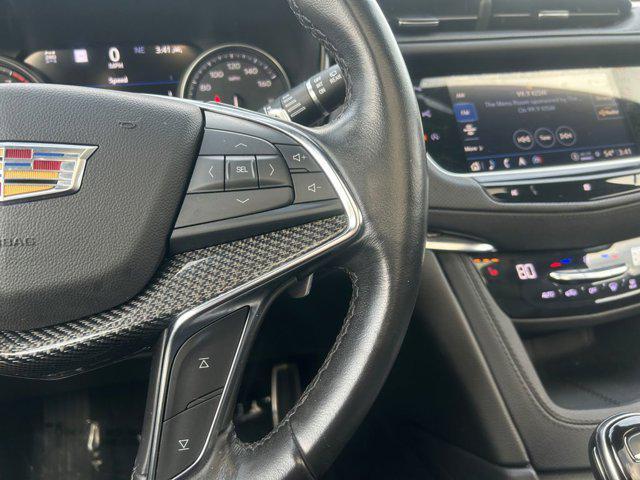 used 2021 Cadillac XT5 car, priced at $34,026