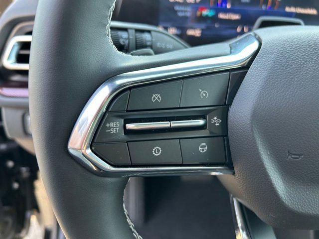 new 2025 Chevrolet Traverse car, priced at $55,020