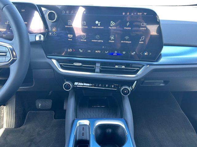 new 2025 Chevrolet Equinox EV car, priced at $43,590