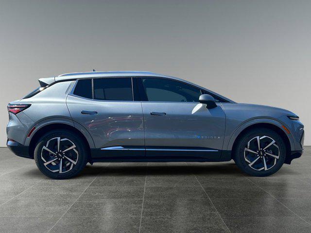 new 2025 Chevrolet Equinox EV car, priced at $43,590