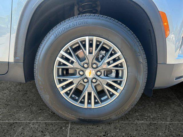 new 2025 Chevrolet Traverse car, priced at $45,195