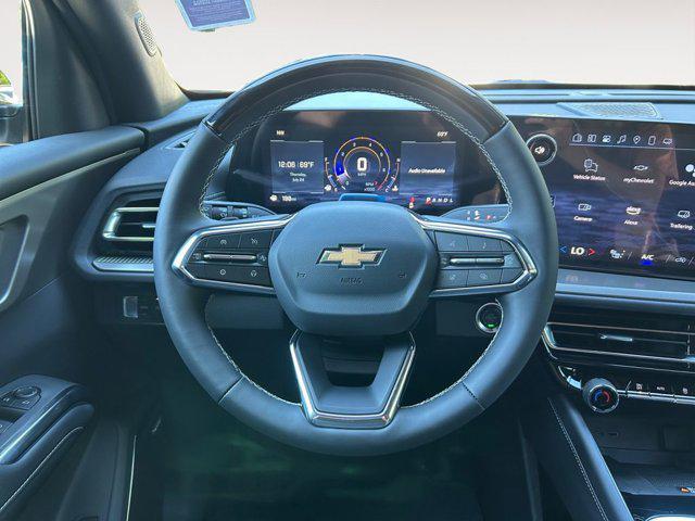 new 2025 Chevrolet Traverse car, priced at $43,890