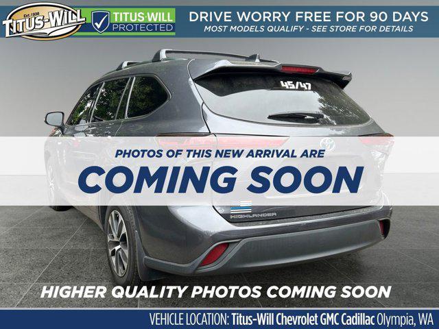 used 2020 Toyota Highlander Hybrid car, priced at $34,987
