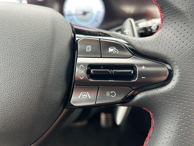 new 2025 Hyundai Elantra car, priced at $27,901