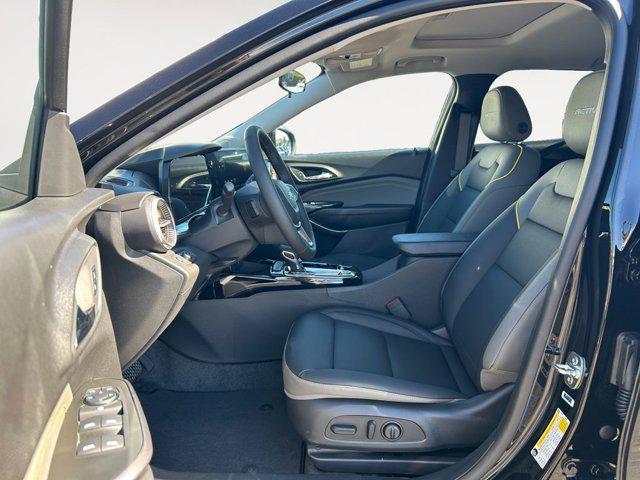 new 2025 Chevrolet Trax car, priced at $26,085