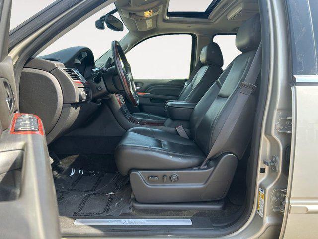 used 2014 Cadillac Escalade car, priced at $18,045
