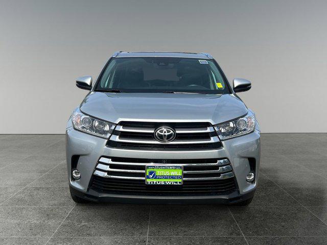 used 2019 Toyota Highlander car, priced at $34,999
