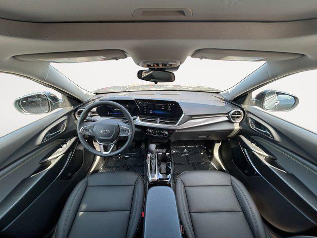 new 2025 Chevrolet Trax car, priced at $25,585