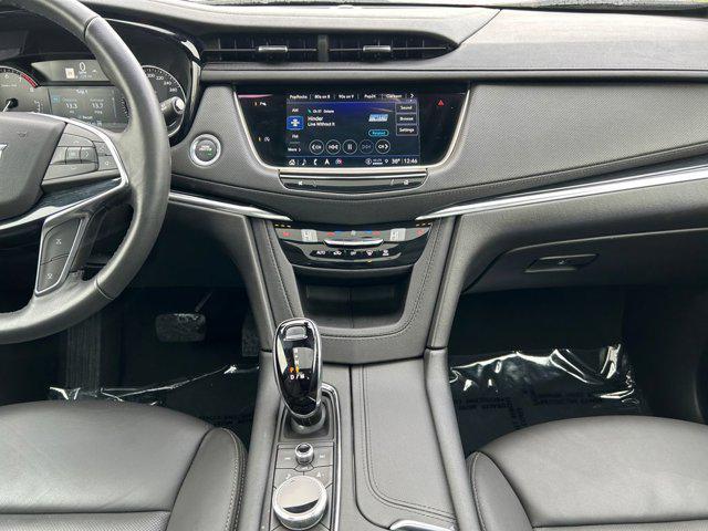 used 2024 Cadillac XT5 car, priced at $50,899