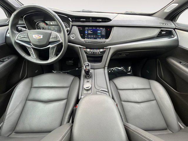 used 2024 Cadillac XT5 car, priced at $50,899