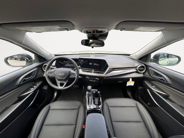 new 2025 Chevrolet Trax car, priced at $25,990