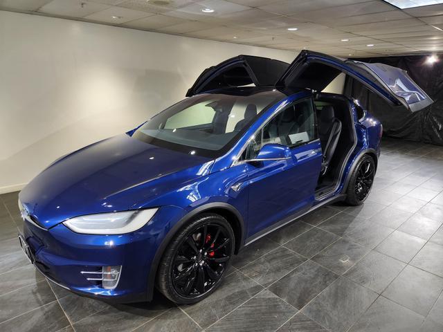 used 2018 Tesla Model X car, priced at $40,900