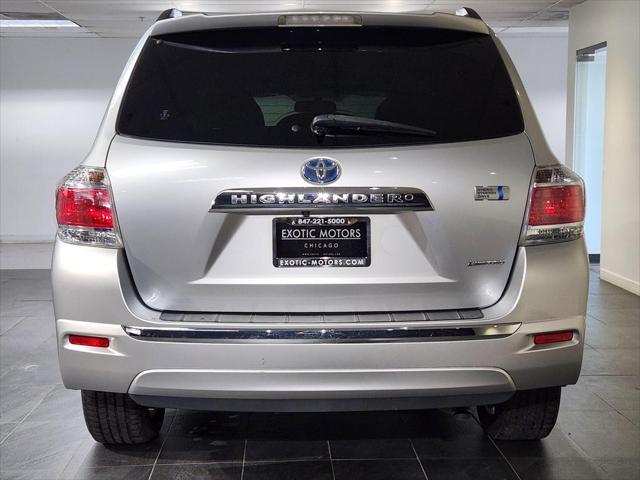 used 2012 Toyota Highlander Hybrid car, priced at $15,900