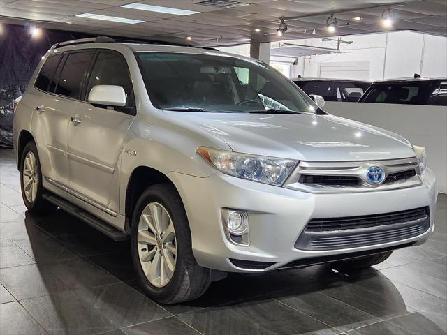 used 2012 Toyota Highlander Hybrid car, priced at $15,900