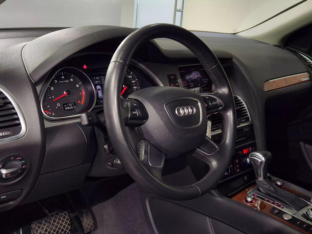 used 2015 Audi Q7 car, priced at $15,500