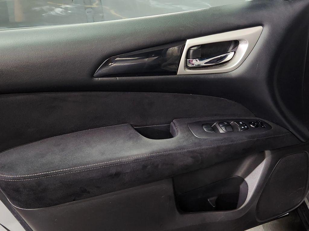 used 2013 Nissan Pathfinder car, priced at $9,500