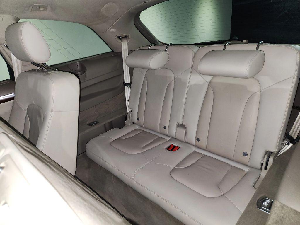 used 2009 Audi Q7 car, priced at $11,500