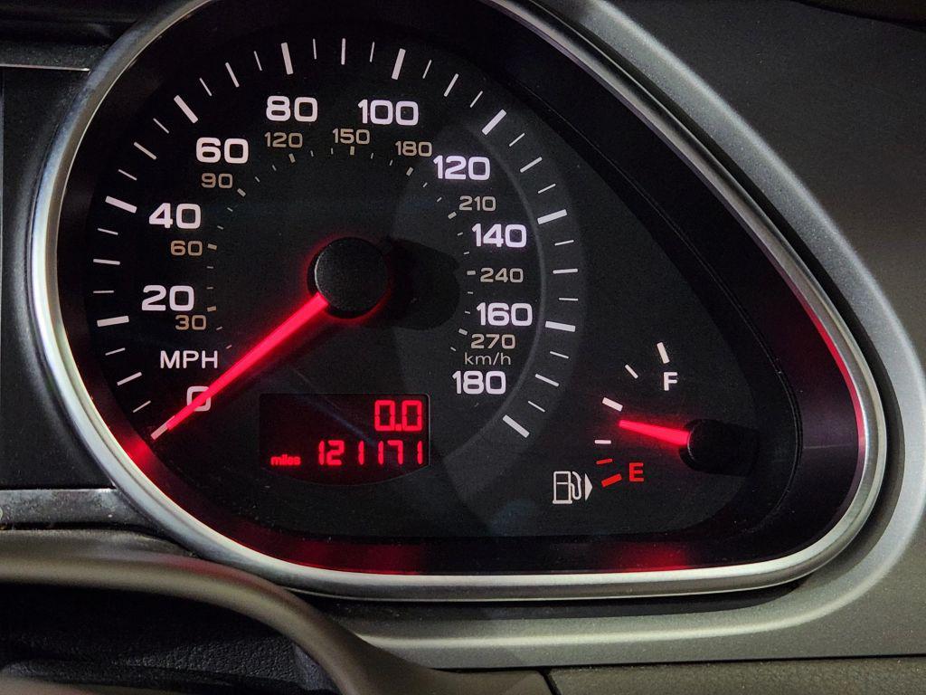 used 2009 Audi Q7 car, priced at $11,500