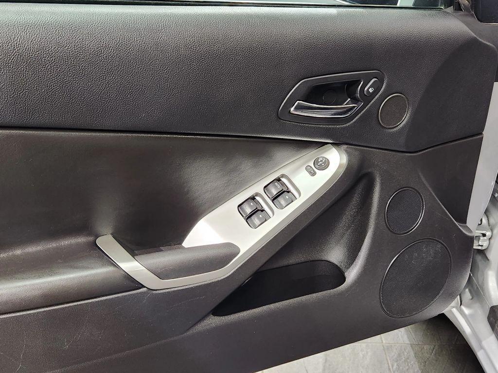 used 2009 Pontiac G6 car, priced at $15,900