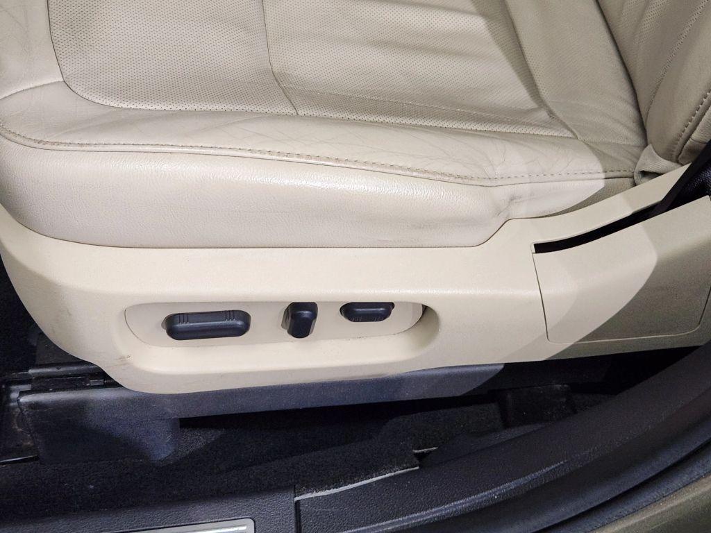 used 2013 Ford Flex car, priced at $12,900