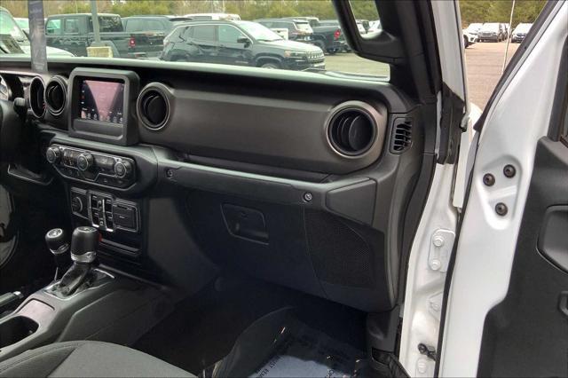 used 2022 Jeep Gladiator car, priced at $34,790