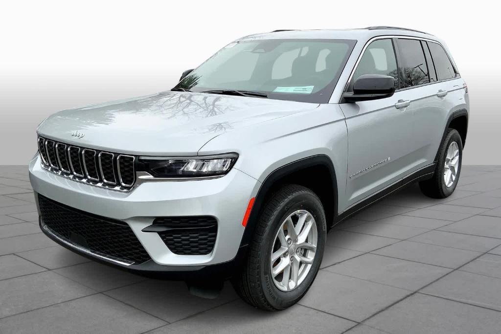 new 2024 Jeep Grand Cherokee car, priced at $44,170