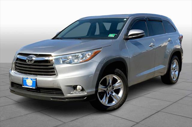 used 2014 Toyota Highlander car, priced at $19,990